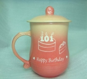 快樂杯-生日紀念杯 V1009  生日禮物 霧紅美人雕刻 蛋糕圖